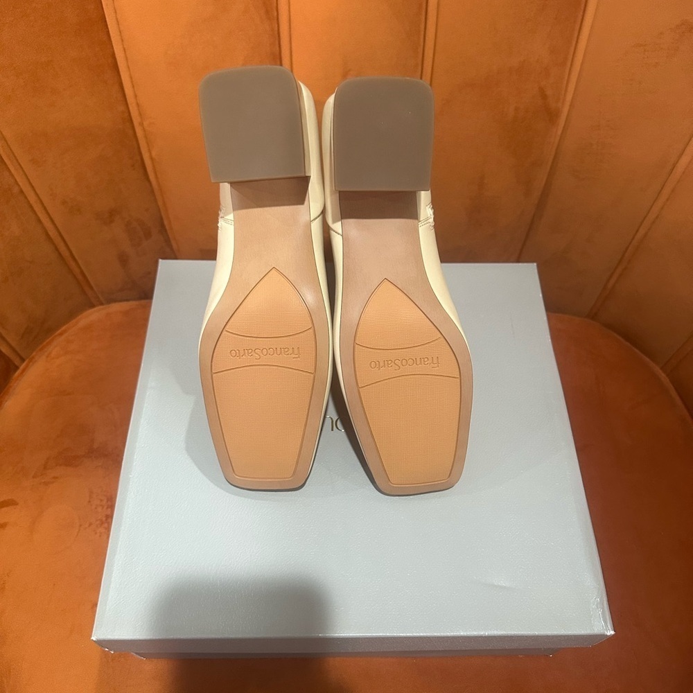 New in Box Franco Sarto Cream Ankle Booties Side Zip  Versatile Neutral Sz 8 - Picture 5 of 7